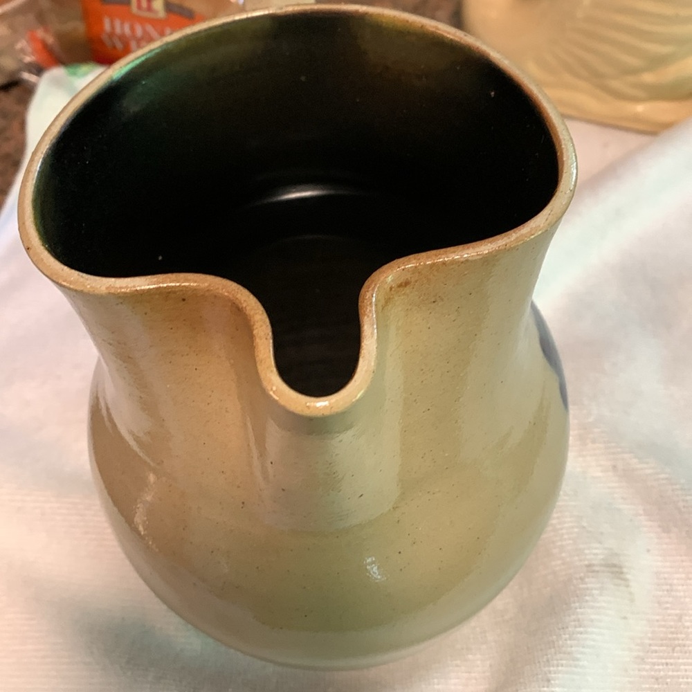 Conner Prairie Pitcher - Picture 3 of 6